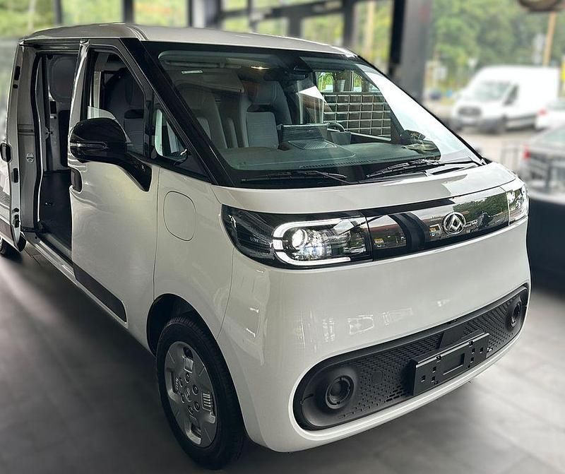 Neu Maxus eDeliver 5 119 kW (163 PS) 2025 Weiß Van