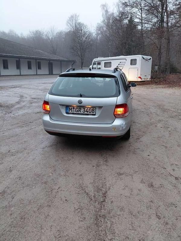Gebraucht VW Golf V Trendline 105 PS (77 kW) 2009 Kombi