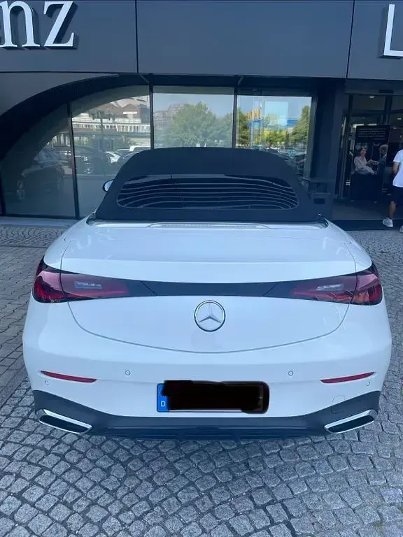 Gebraucht Mercedes CLE200 204 PS (150 kW) 2024 Weiß Cabrio