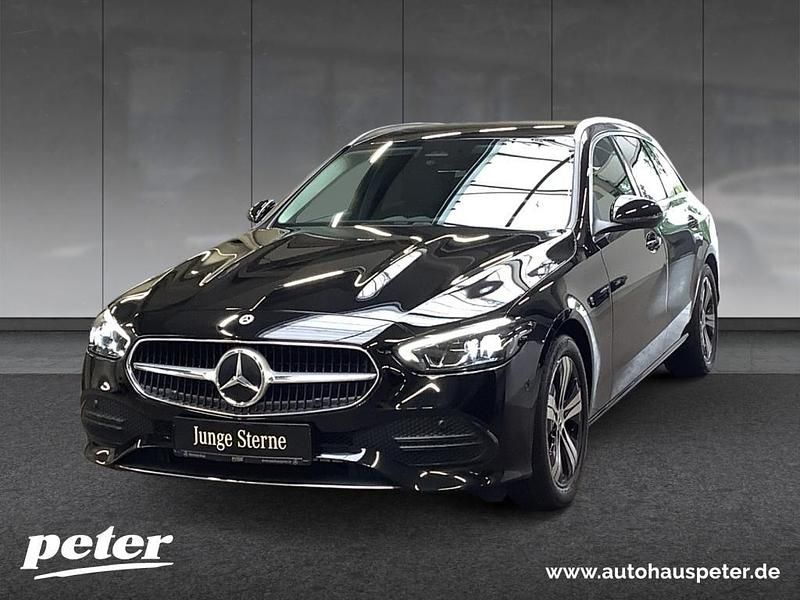 Metalliclack obsidianschwarz Gebraucht 2023 Mercedes C220 Avantgarde Kombi | 35.810 € (Fairer Preis) - Bild 1/4