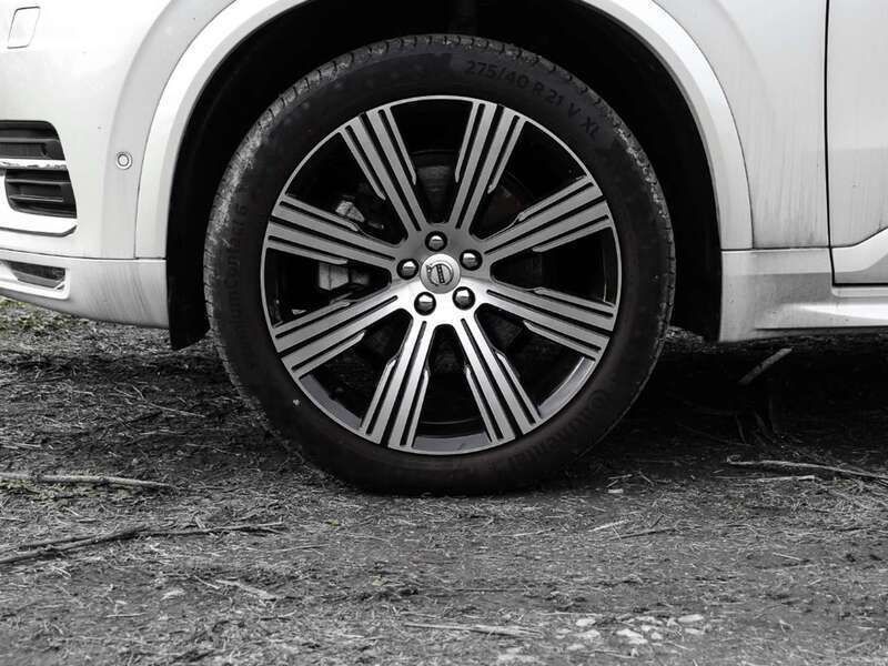 Gebraucht Volvo XC90 Ultimate 235 PS (172 kW) 2023 Crystal white / metallic SUV