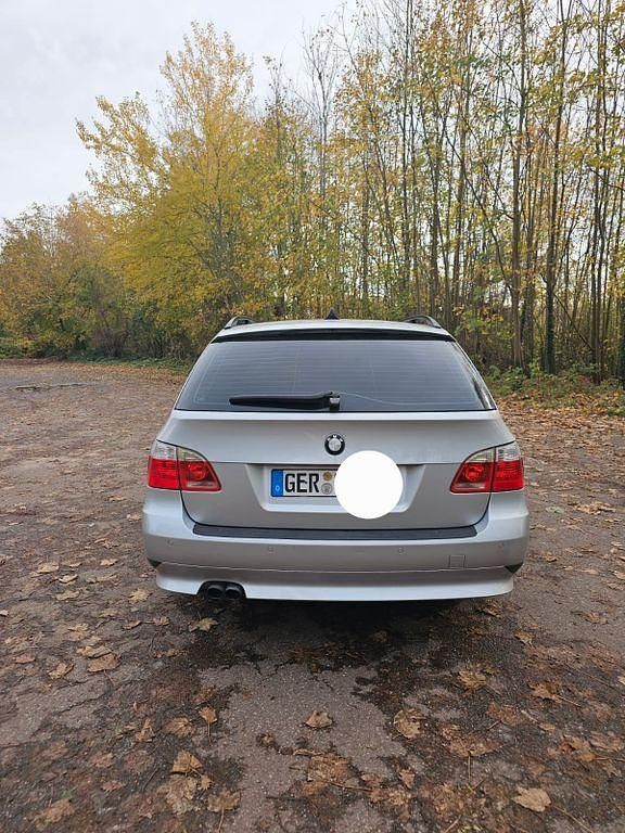 Gebraucht BMW 530 Performance 231 PS (169 kW) 2006 Silber Kombi