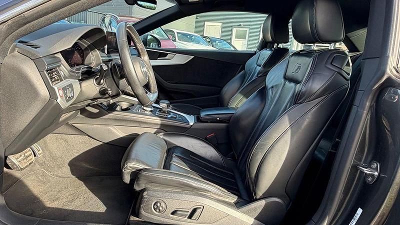 Gebraucht Audi A5 Sport 190 PS (139 kW) 2019 Grau Coupé