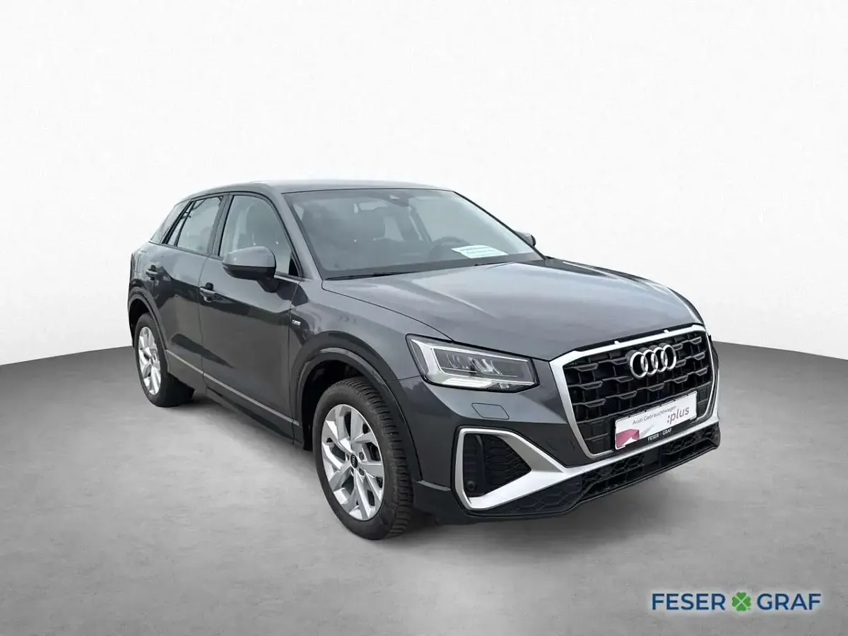 Gebraucht Audi Q2 S-Line 150 PS (110 kW) 2025 Daytonagrau perleffekt SUV