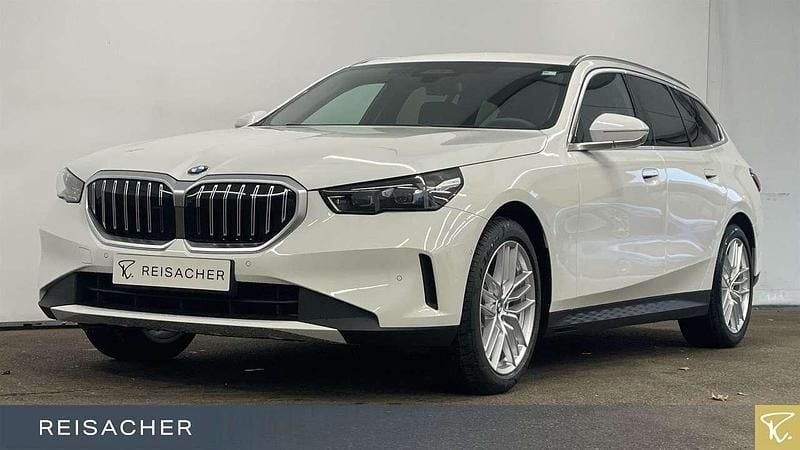 Other Gebraucht 2025 BMW 520 Basis Kombi | 45.888 € (Superpreis) - Bild 1/4