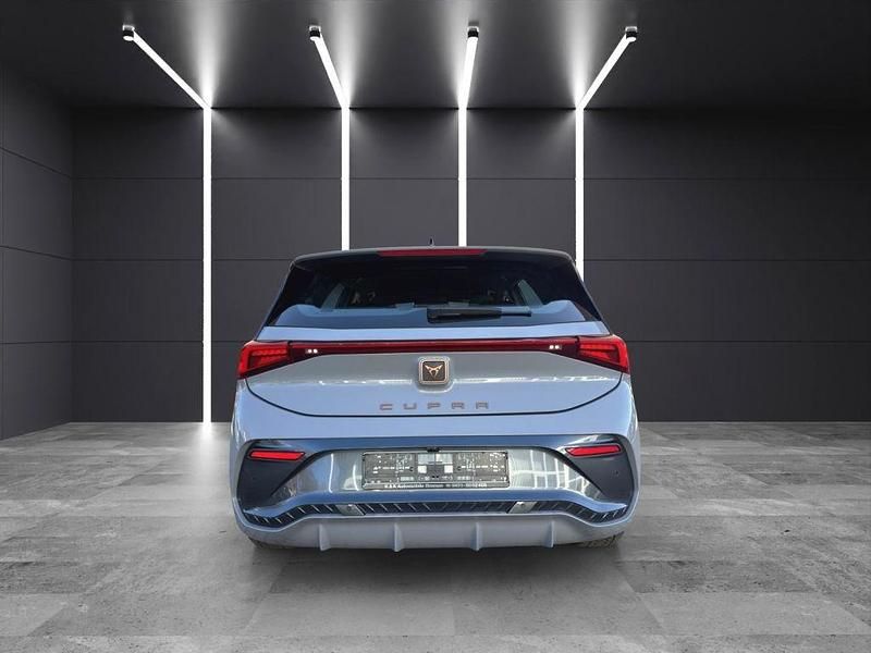 Gebraucht Cupra Born 150 kW (204 PS) 2023 Vaporgrau Kleinwagen