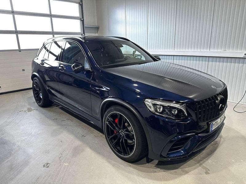 Blau Gebraucht 2018 Mercedes GLC63 AMG AMG SUV | 62.500 € (Fairer Preis) - Bild 1/4