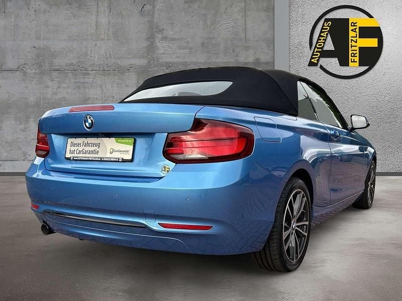 Gebraucht BMW 218 Sport Line 150 PS (110 kW) 2019 Seaside blue Cabrio