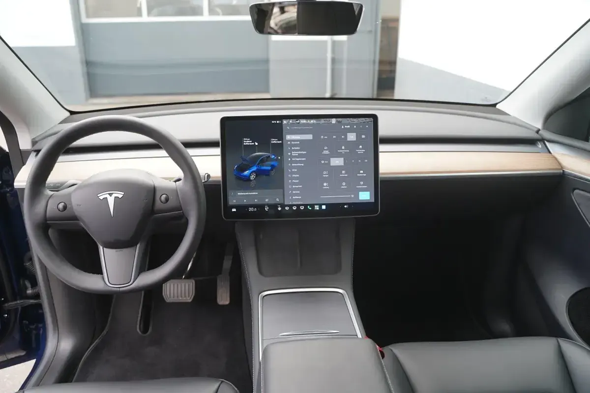 Gebraucht Tesla Model Y Long Range AWD 378 kW (514 PS) 2023 Blau SUV