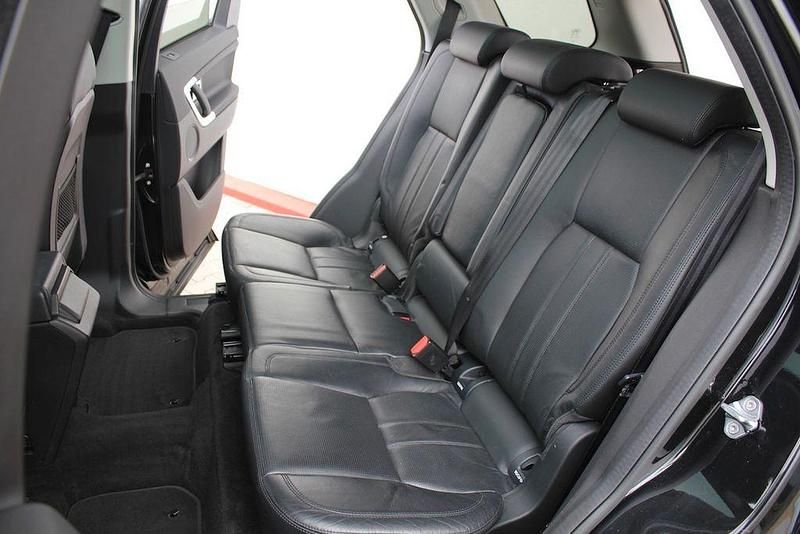 Schwarz Gebraucht 2017 Land Rover Discovery Sport SE SUV | 14.500 € (Fairer Preis) - Bild 1/4