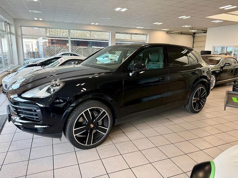 Gebraucht Porsche Cayenne S Platinum Edition 441 PS (324 kW) 2023 Schwarz SUV