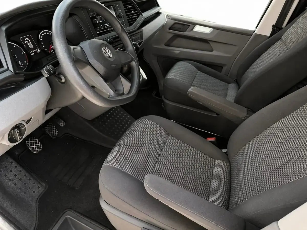 Używany VW Transporter 150 KM (110 kW) 2020 Srebrny Van