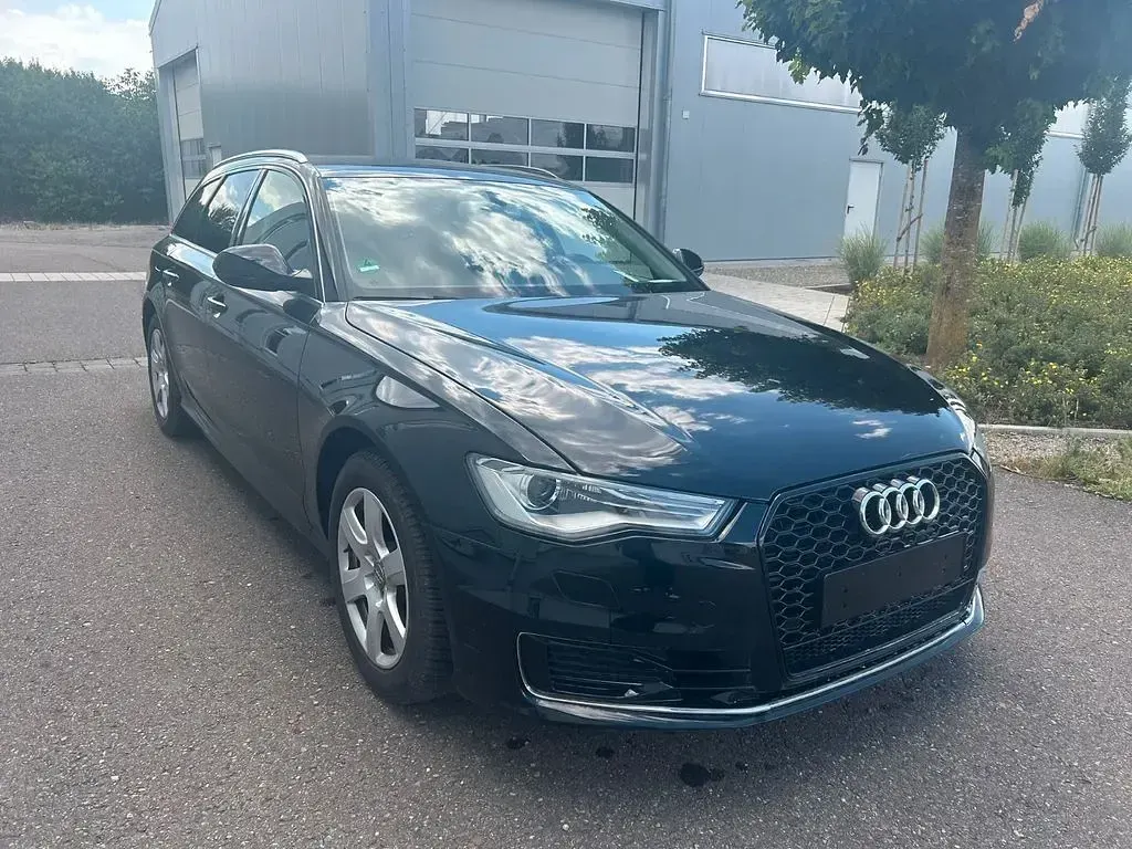 Gebraucht Audi A6 Comfort 218 PS (160 kW) 2015 Schwarz Kombi