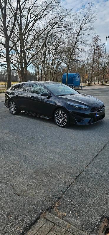 Gebraucht Kia ProCeed GT 204 PS (150 kW) 2022 Schwarz Kombi