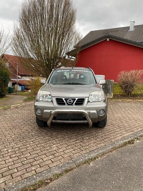Gebraucht Nissan X-Trail 140 PS (102 kW) 2003 Silber SUV