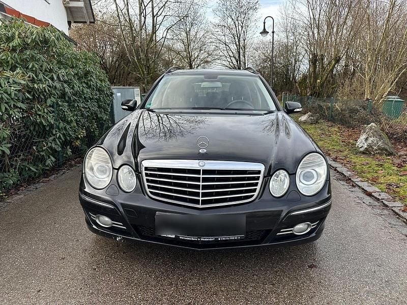 Gebraucht Mercedes E320 Avantgarde 224 PS (164 kW) 2007 Schwarz Kombi