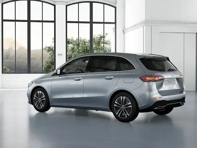 Gebraucht Mercedes B250e 218 PS (160 kW) 2024 Kleinwagen