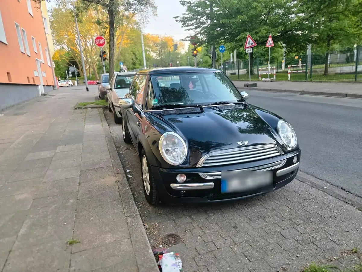 Usata Mini Cooper 90 CV (66 kW) 2004 Nero Utilitaria