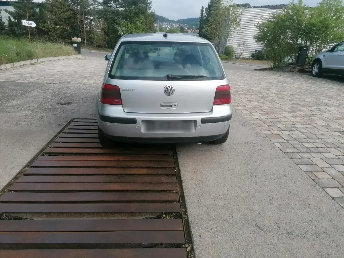 Gebraucht VW Golf IV 75 PS (55 kW) 2000 Silber Limousine