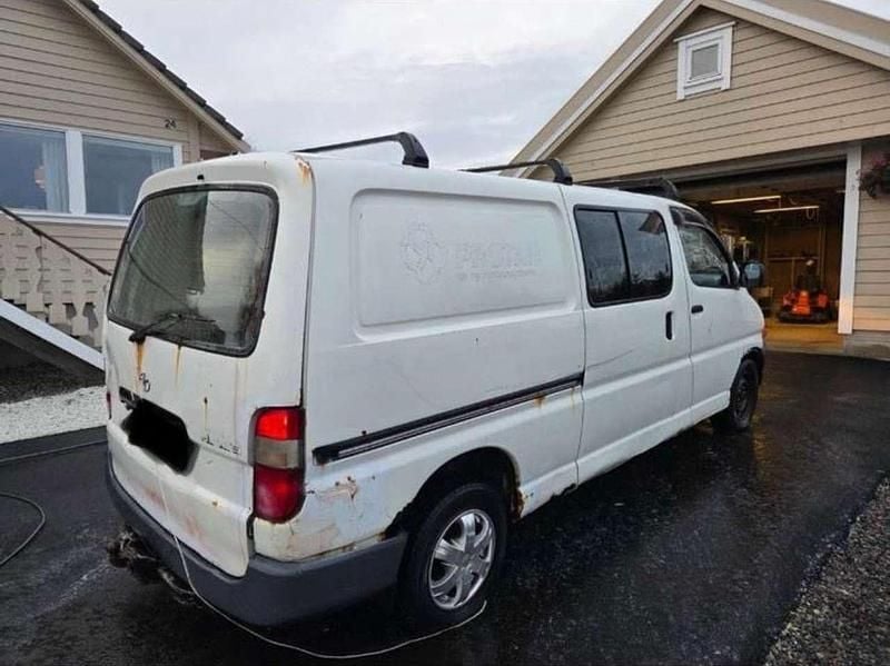 Gebraucht Toyota HiAce 102 PS (75 kW) 2007 Weiß Van / Kleinbus