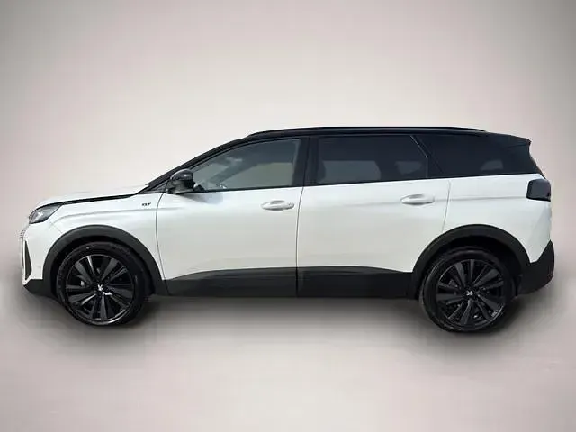 Gebraucht Peugeot 5008 GT 136 PS (100 kW) 2024 Manufacturer SUV