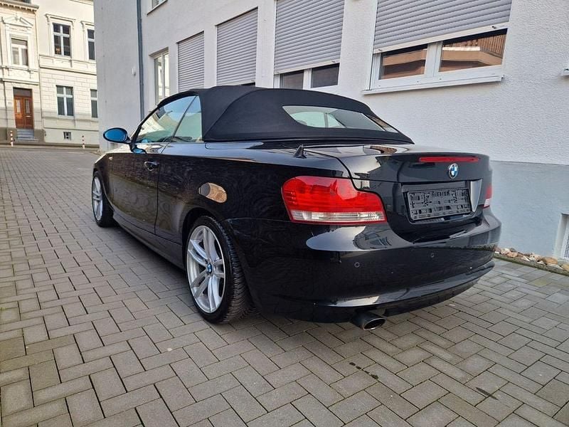 Gebraucht BMW 123 Cabriolet 204 PS (150 kW) 2008 Schwarz Cabrio