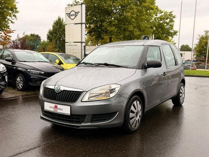 Grau Gebraucht 2011 Skoda Roomster Active Kombi | 2.490 € (Guter Preis) - Bild 1/4