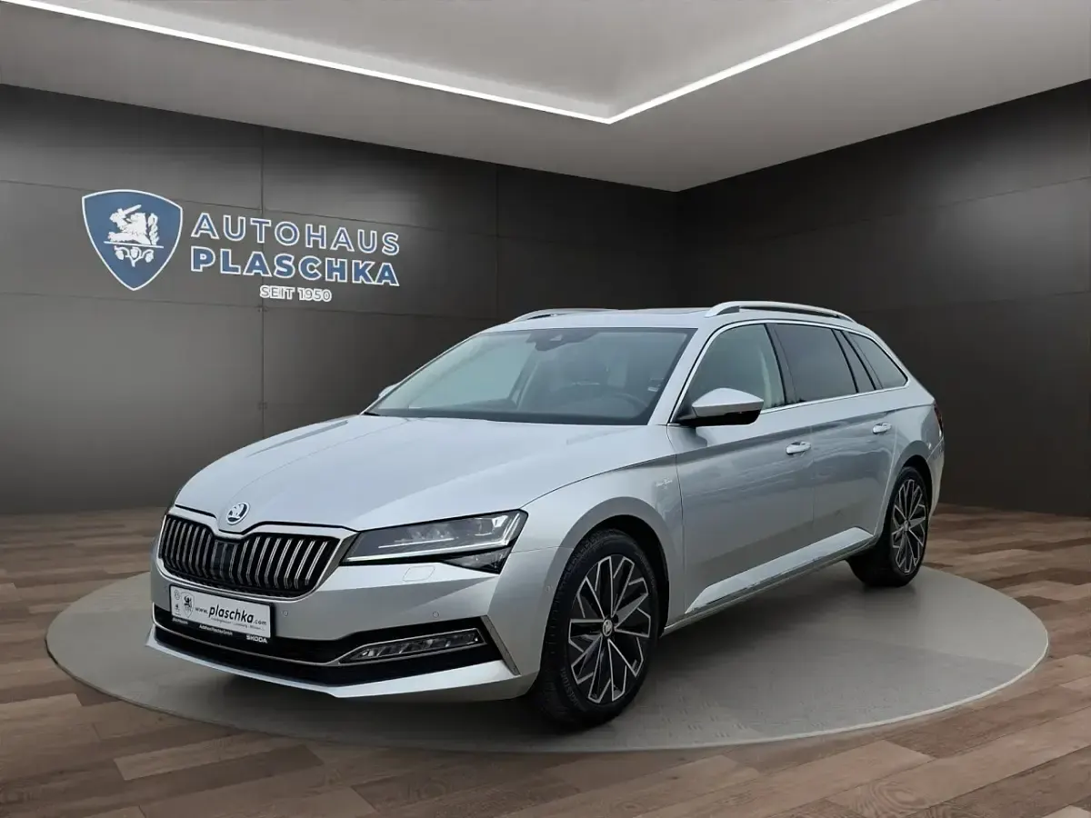 Gebraucht Skoda Superb LAURIN & KLEMENT 200 PS (147 kW) 2022