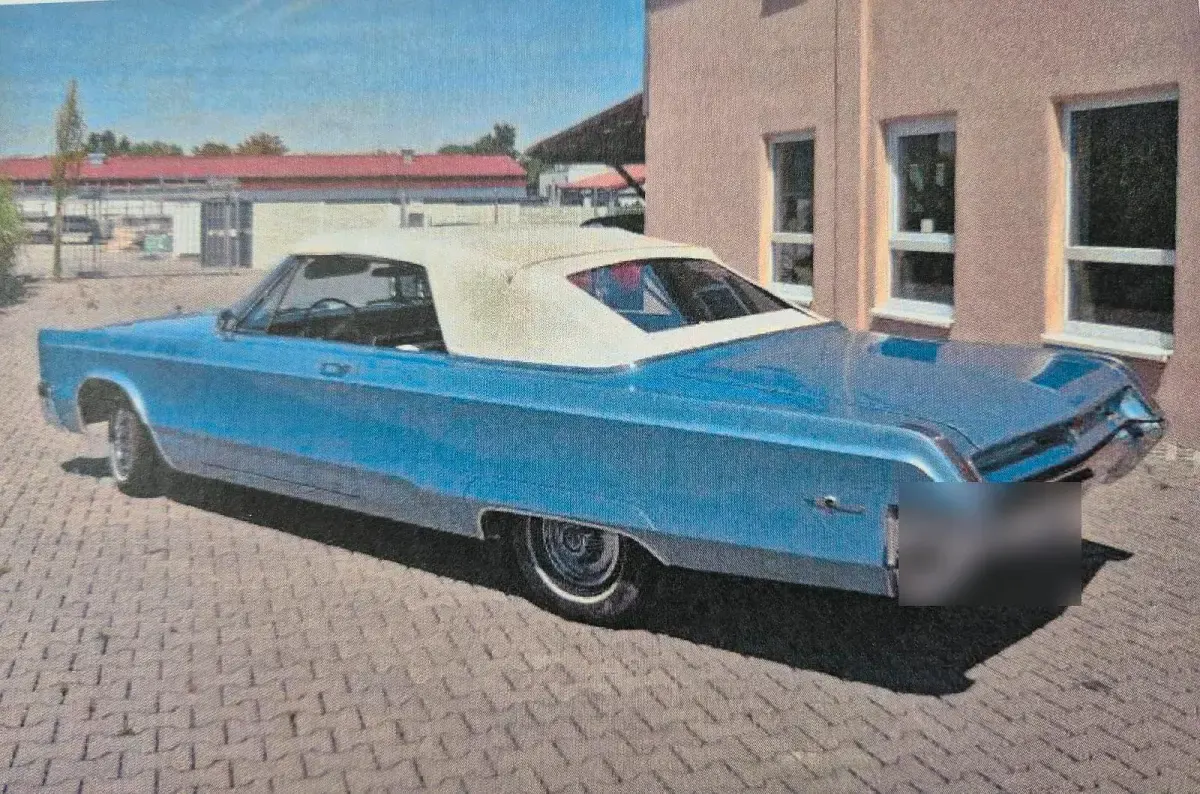 Gebraucht Chrysler 300 372 PS (273 kW) 1967 Blau Cabrio