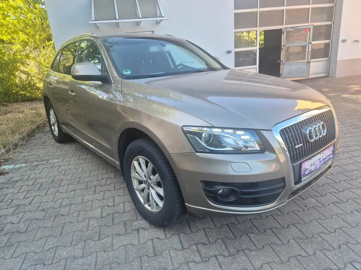 Gebraucht Audi Q5 172 PS (126 kW) 2011 Gold SUV