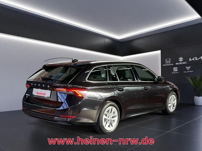Gebraucht Skoda Octavia First Edition 150 PS (110 kW) 2021 Schwarz Kombi
