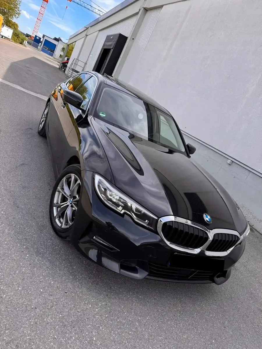 Gebraucht BMW 318 150 PS (110 kW) 2021 Schwarz Limousine