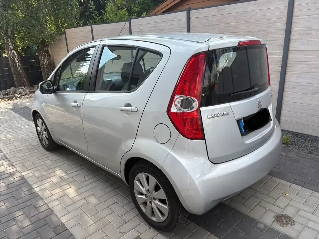 Gebraucht Suzuki Splash Comfort 86 PS (63 kW) 2009 Silber Kleinwagen