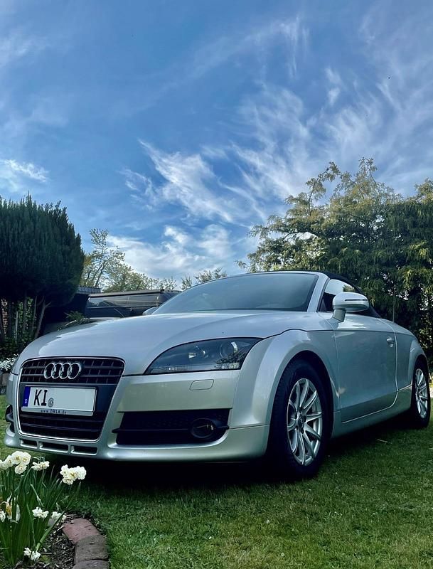 Silber Gebraucht 2007 Audi TT Roadster Cabrio | 10.800 € (Fairer Preis) - Bild 1/4
