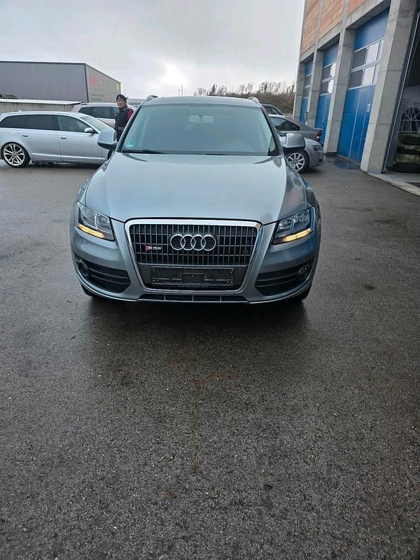 Gebraucht Audi Q5 177 PS (130 kW) 2010 Andere farben SUV