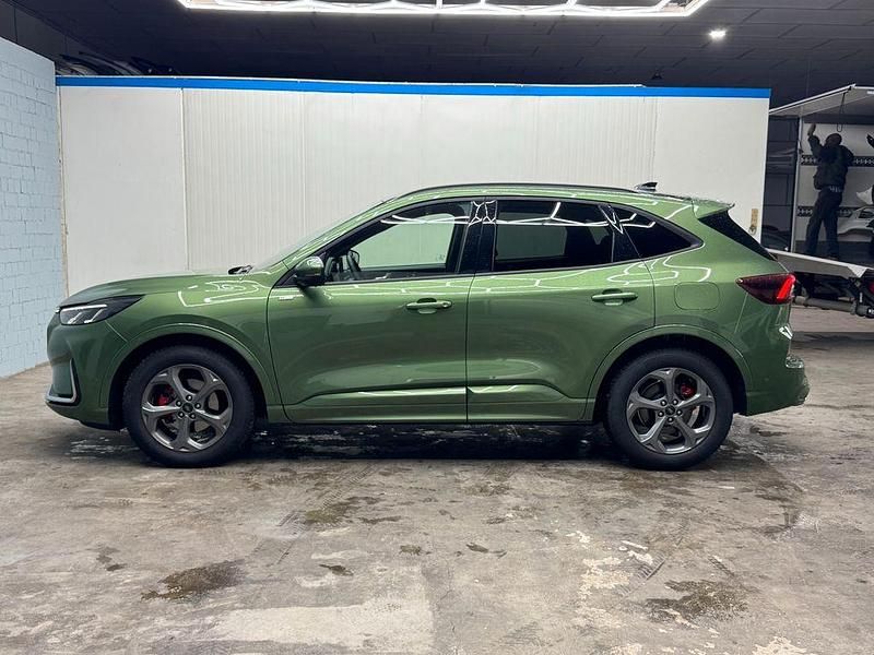 Gebraucht Ford Kuga ST-Line X 186 PS (136 kW) 2025 Grün SUV