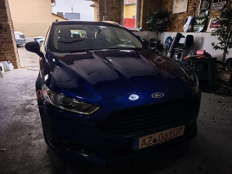 Gebraucht Ford Mondeo Titanium 150 PS (110 kW) 2017 Blau Kombi
