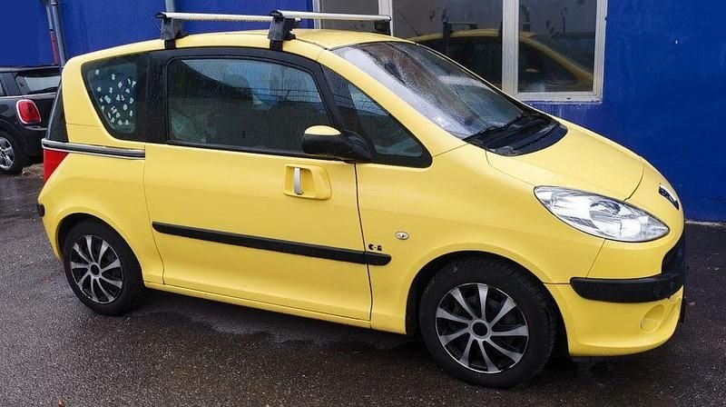 Gebraucht Peugeot 1007 73 PS (53 kW) 2005 Gelb Van / Kleinbus