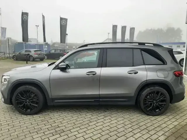 Gebraucht Mercedes GLB220 AMG 190 PS (139 kW) 2021 Mountaingrau  met. (metallic) SUV