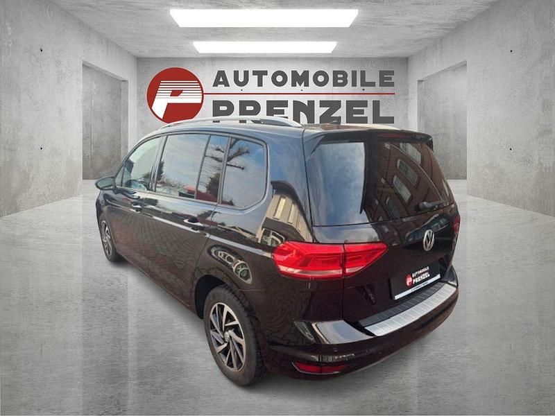 Gebraucht VW Touran Join 116 PS (85 kW) 2018 Schwarz Van / Kleinbus