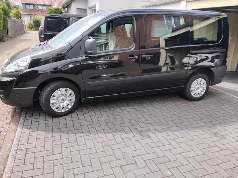 Schwarz Gebraucht 2017 Citroën Jumpy Van / Kleinbus | 5.500 € (Superpreis) - Bild 1/4