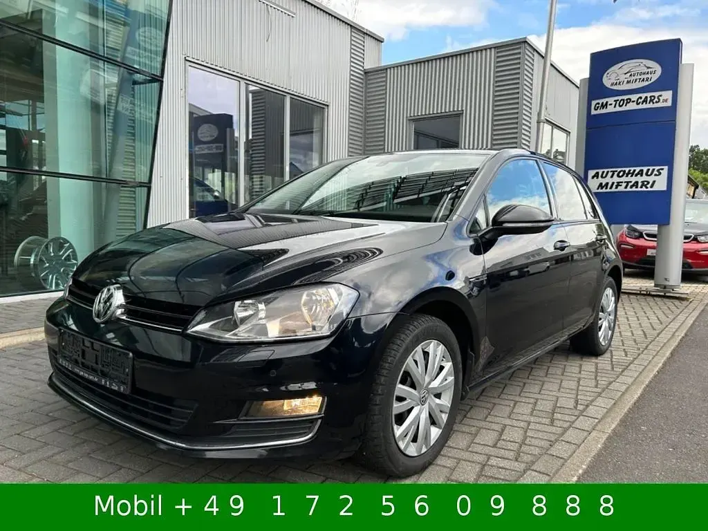 Gebraucht VW Golf VII LOUNGE 110 PS (80 kW) 2016 Schwarz Limousine