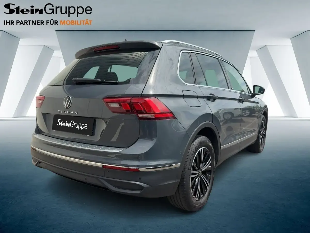 Gebraucht VW Tiguan Move 150 PS (110 kW) 2023 Grau SUV