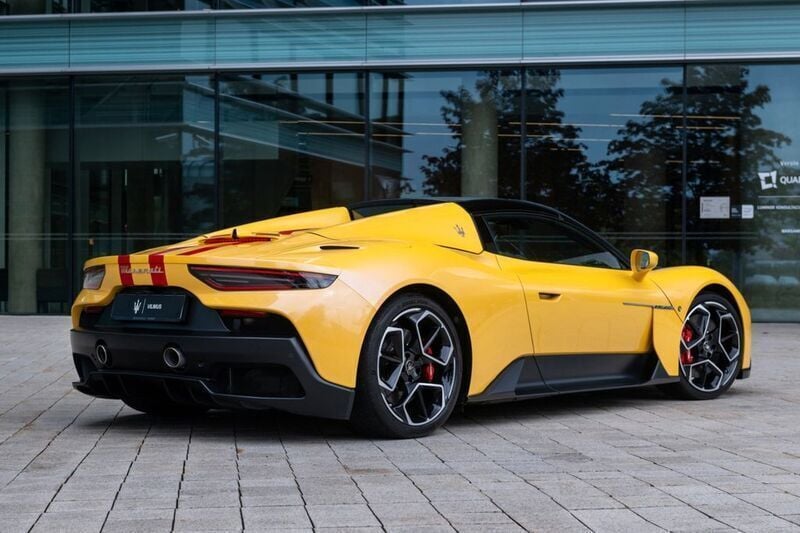 Gebraucht Maserati MC20 630 PS (463 kW) 2023 Gelb Cabrio