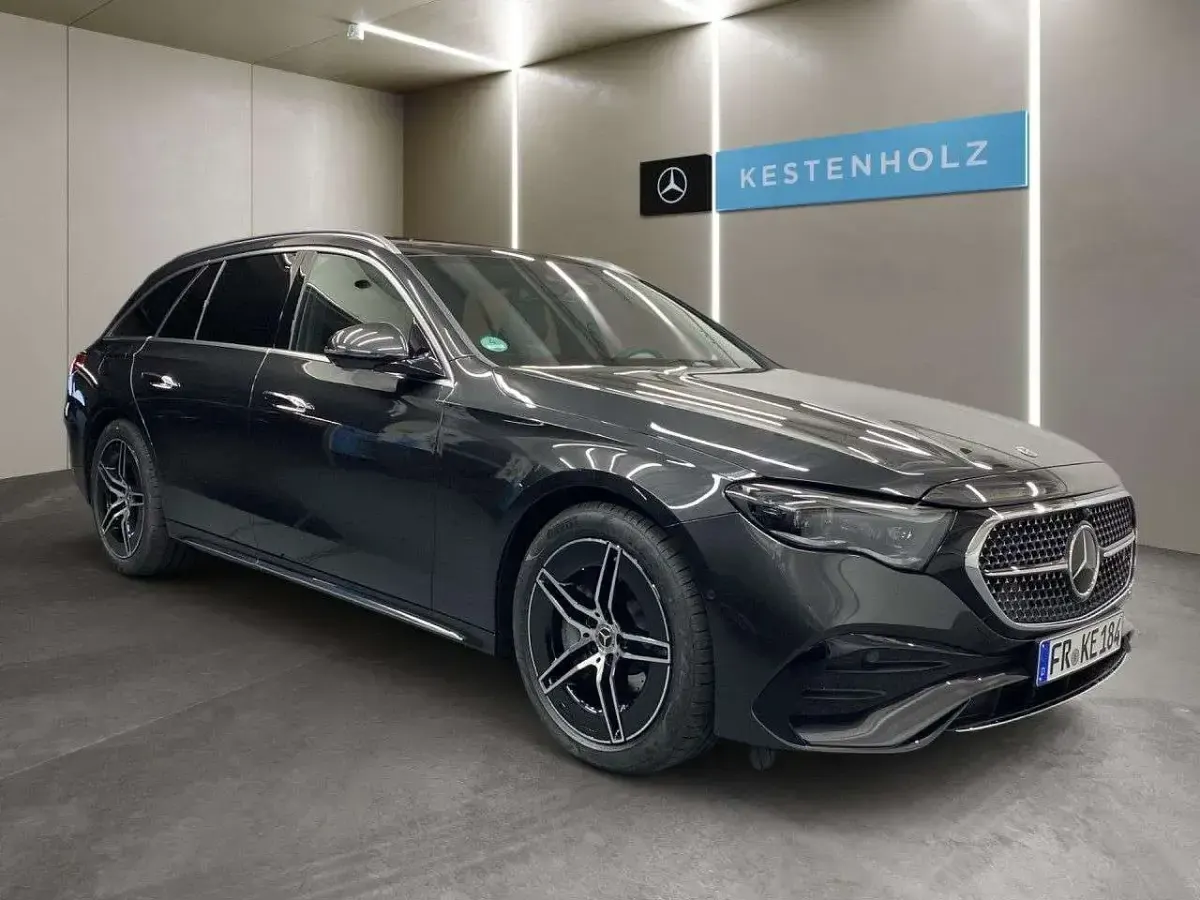 Gebraucht Mercedes E220 AMG line 197 PS (144 kW) 2026 Graphitgrau Kombi