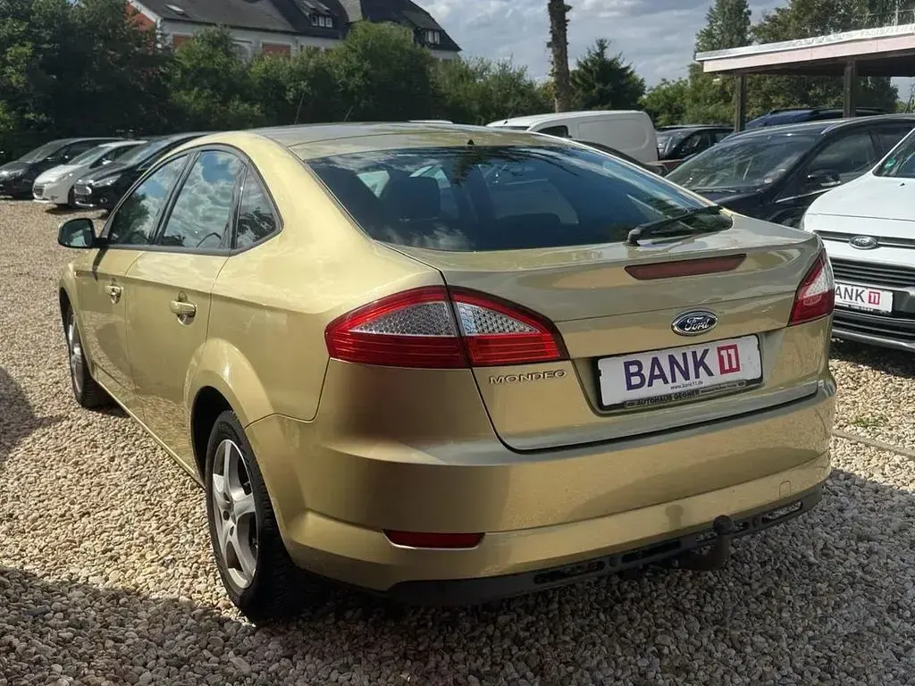 Gebraucht Ford Mondeo Trend 125 PS (91 kW) 2008 Gold Limousine