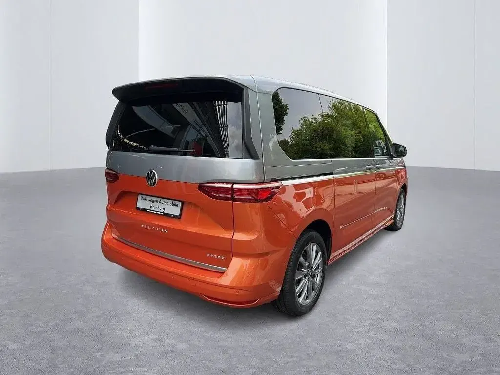 Gebraucht VW Multivan Energetic 150 PS (110 kW) 2023 Monosilber metallic/ energetic Van / Kleinbus