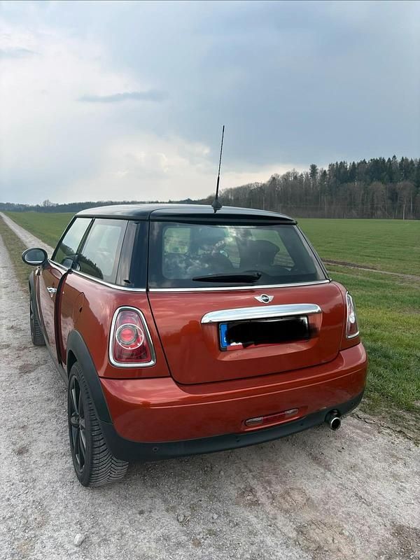 Gebraucht Mini Cooper 122 PS (89 kW) 2012 Orange Kleinwagen