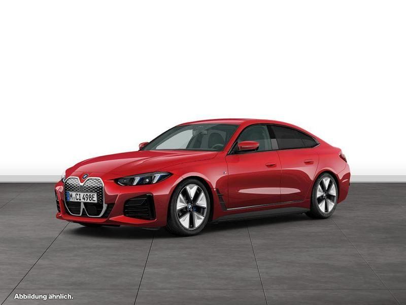 Fire red metallic Gebraucht 2024 BMW i4 Comfort Edition Limousine | 53.484 € (Etwas zu teuer) - Bild 1/4