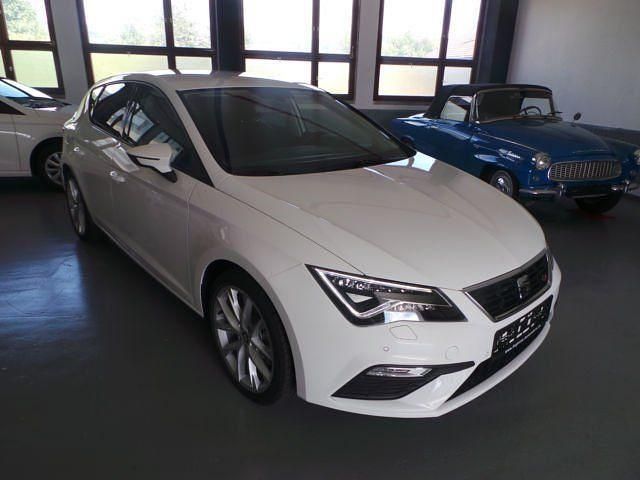 Gebraucht Seat Leon FR 125 PS (91 kW) 2018 Weiß metallic Limousine
